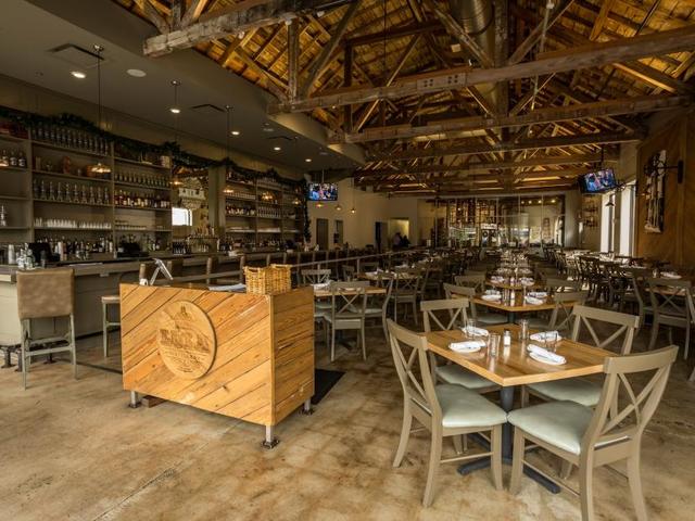 Lula Restaurant Distillery Photo 5