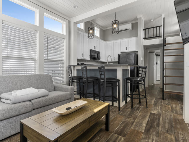 Sun Outdoors New Orleans North Shore Photo 4