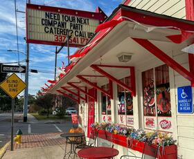 The exterior of Old Tyme Grocery.